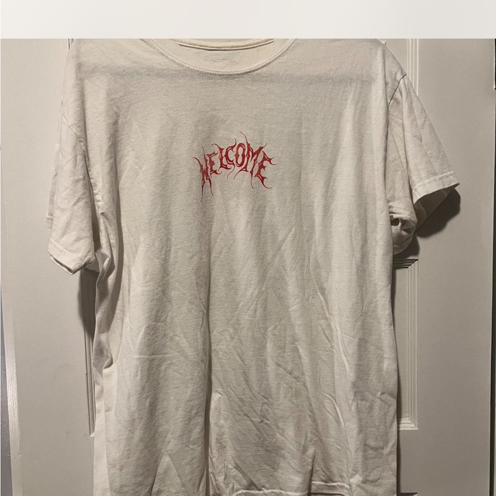 Welcome Short Sleeve Tee with Graphic